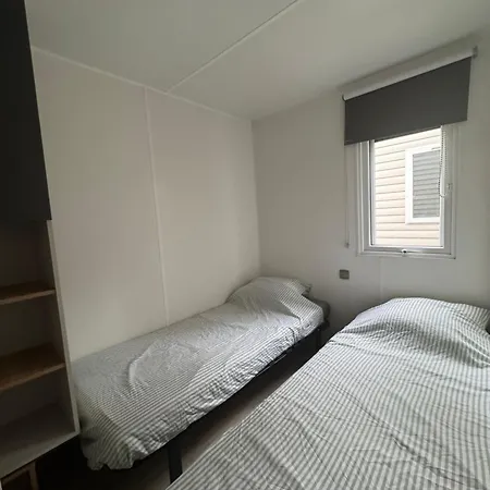 Mobilhome Dans Les Pins *