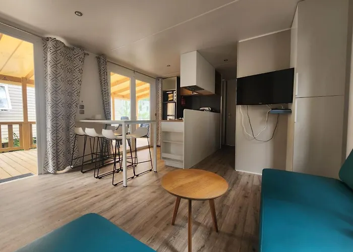 Camping Mobilhome Dans Les Pins *