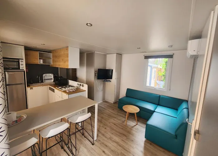 Mobilhome Dans Les Pins Camping
